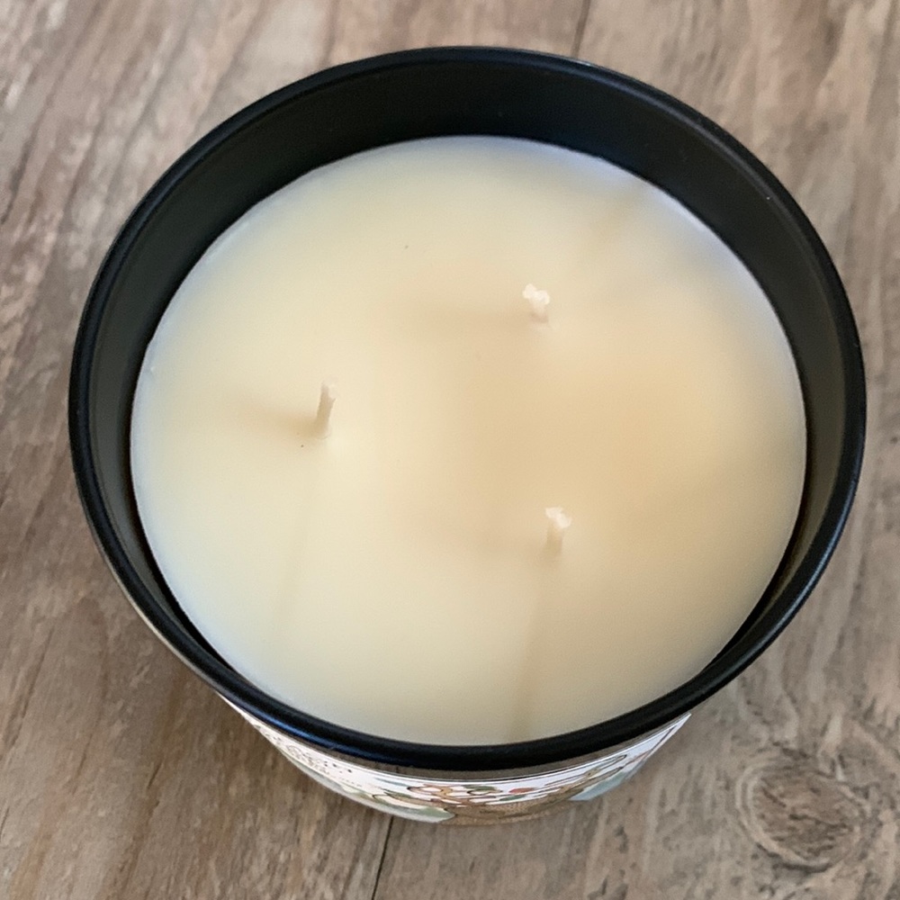 Cinnamon Caramel Swirl Candle - Picture 3 of 4